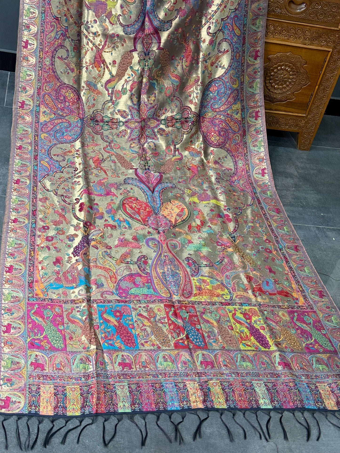 NOOR-E-KANI