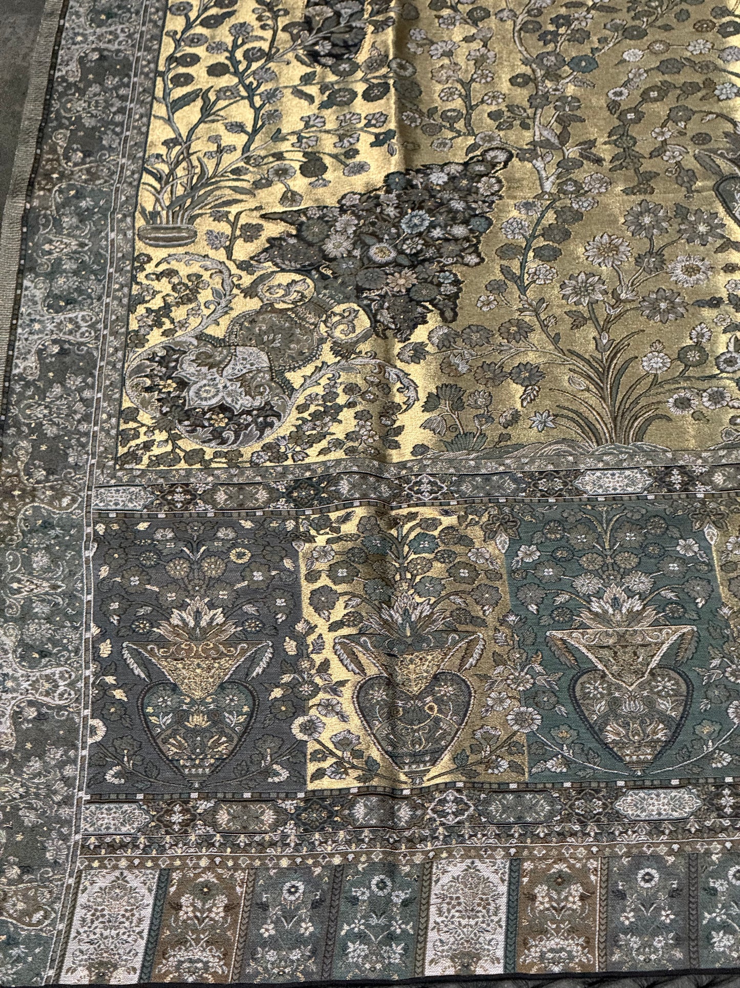 NOOR-E-KANI