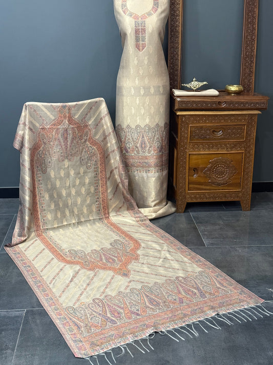REGAL LOOM