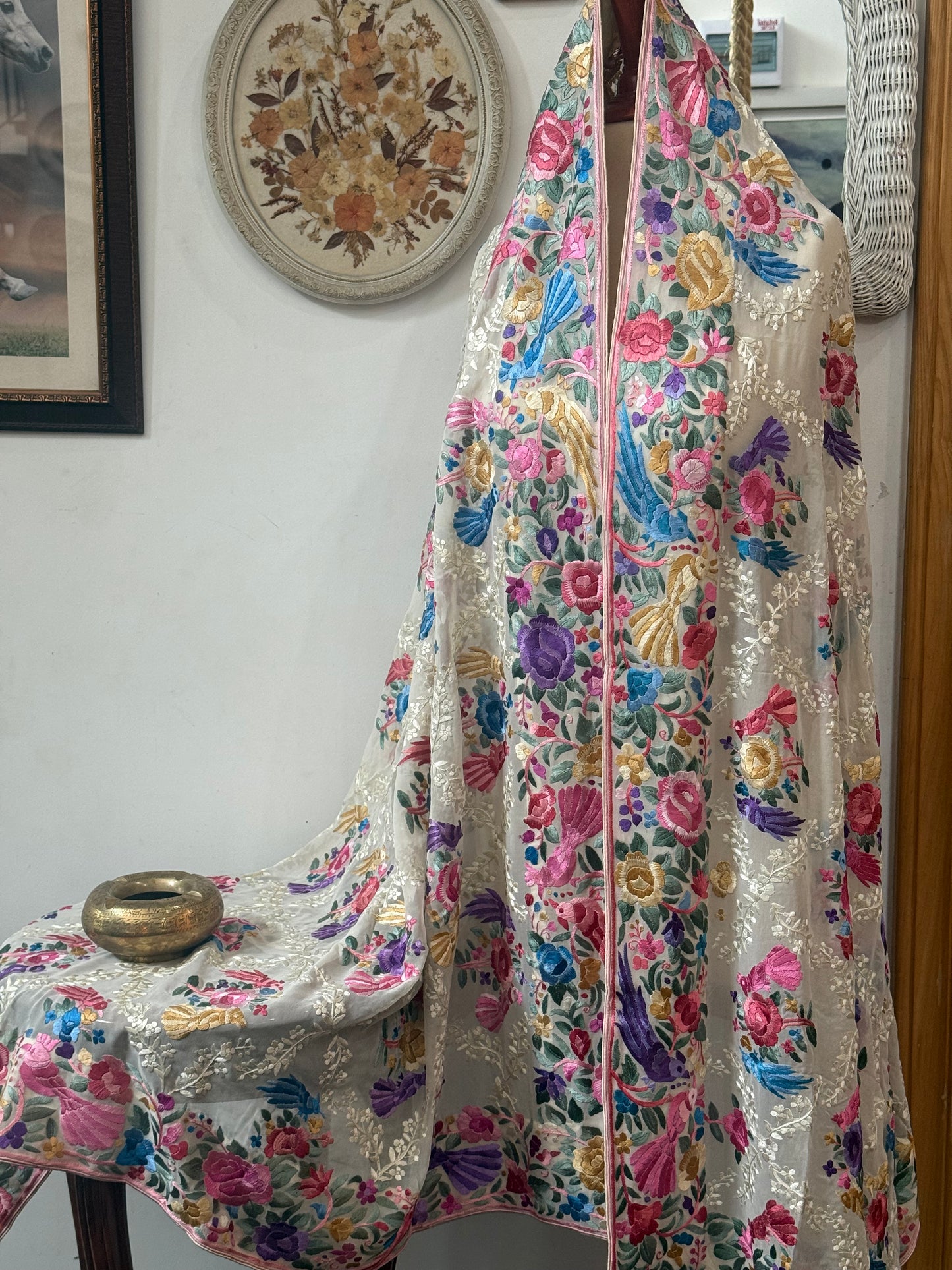 Parsi Gara Duppata w