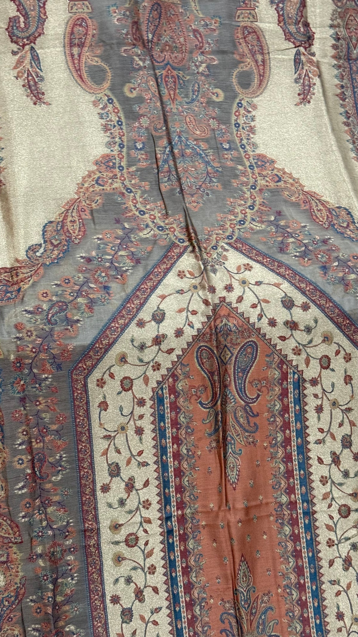 NOOR-E-KANI