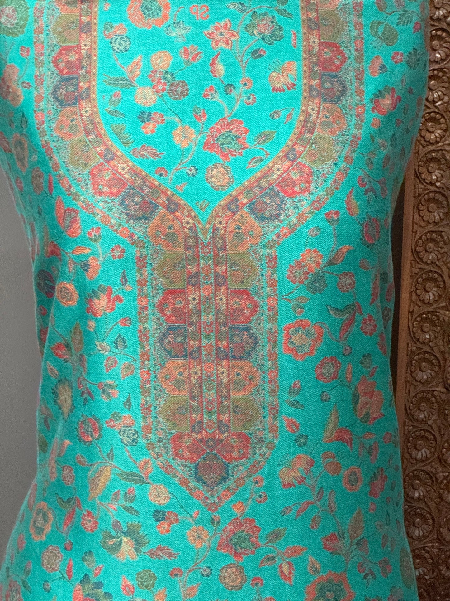 KANI PASHMINA SUIT