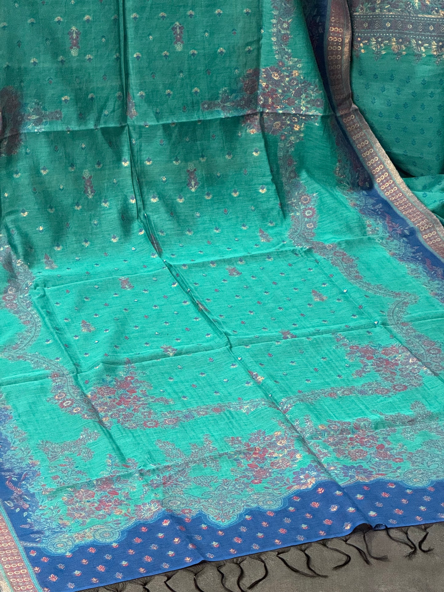 REGAL LOOM SHAHI RESHAM