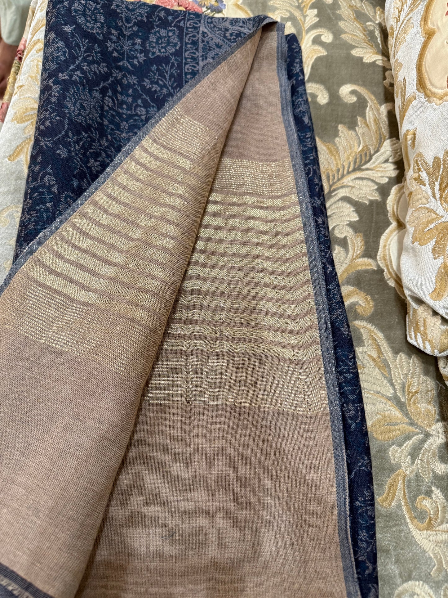 KANI PASHMINA PREMIUM  reversible