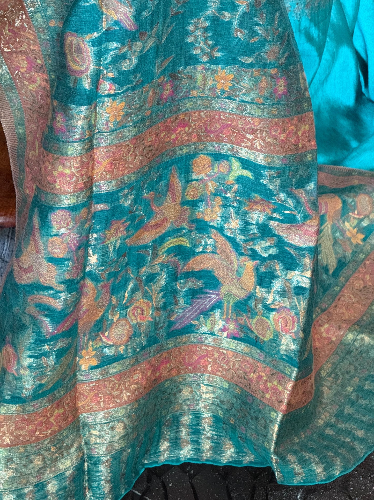 REGAL LOOM