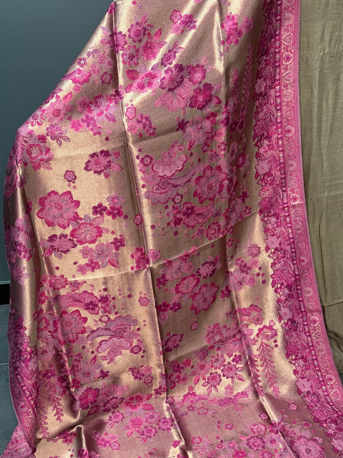 REGAL LOOM SHAHI RESHAM