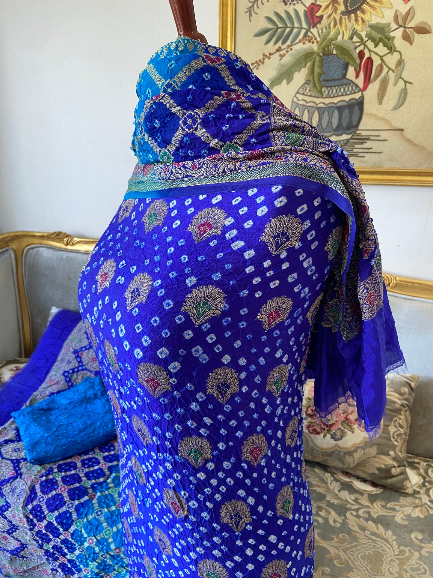 Meena Kari suits