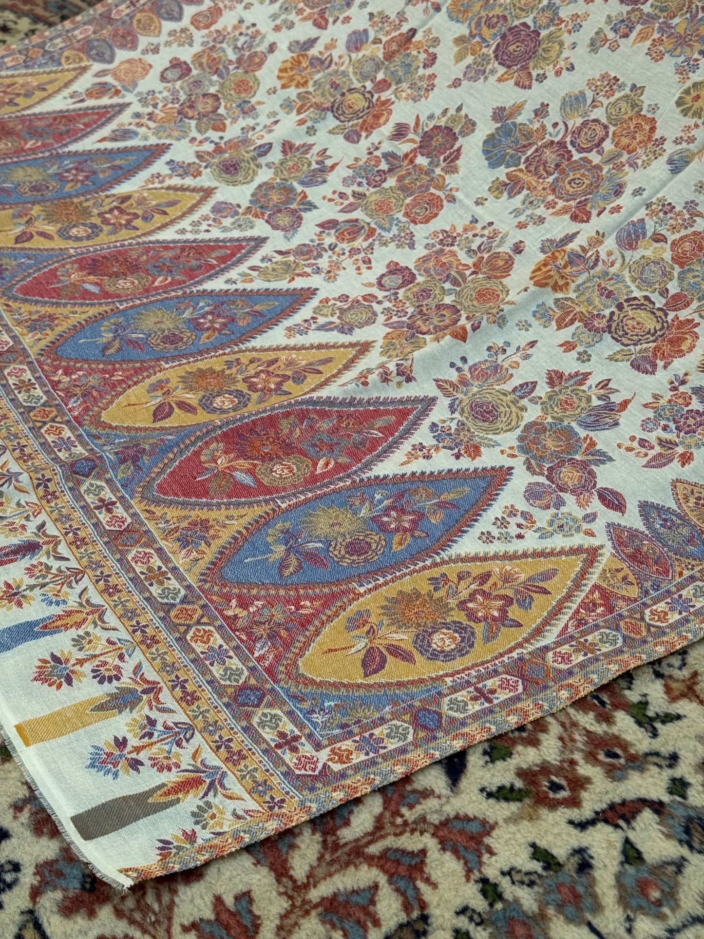 KANI PASHMINA PREMIUM