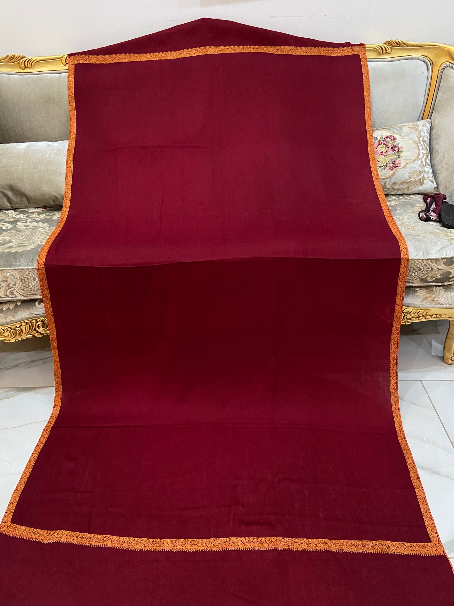 Toosh pashmina sui 4 side embroidered boarder