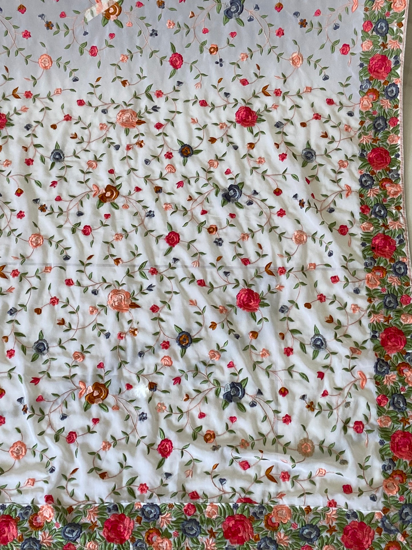 Parsi gara Mechine embroidered1