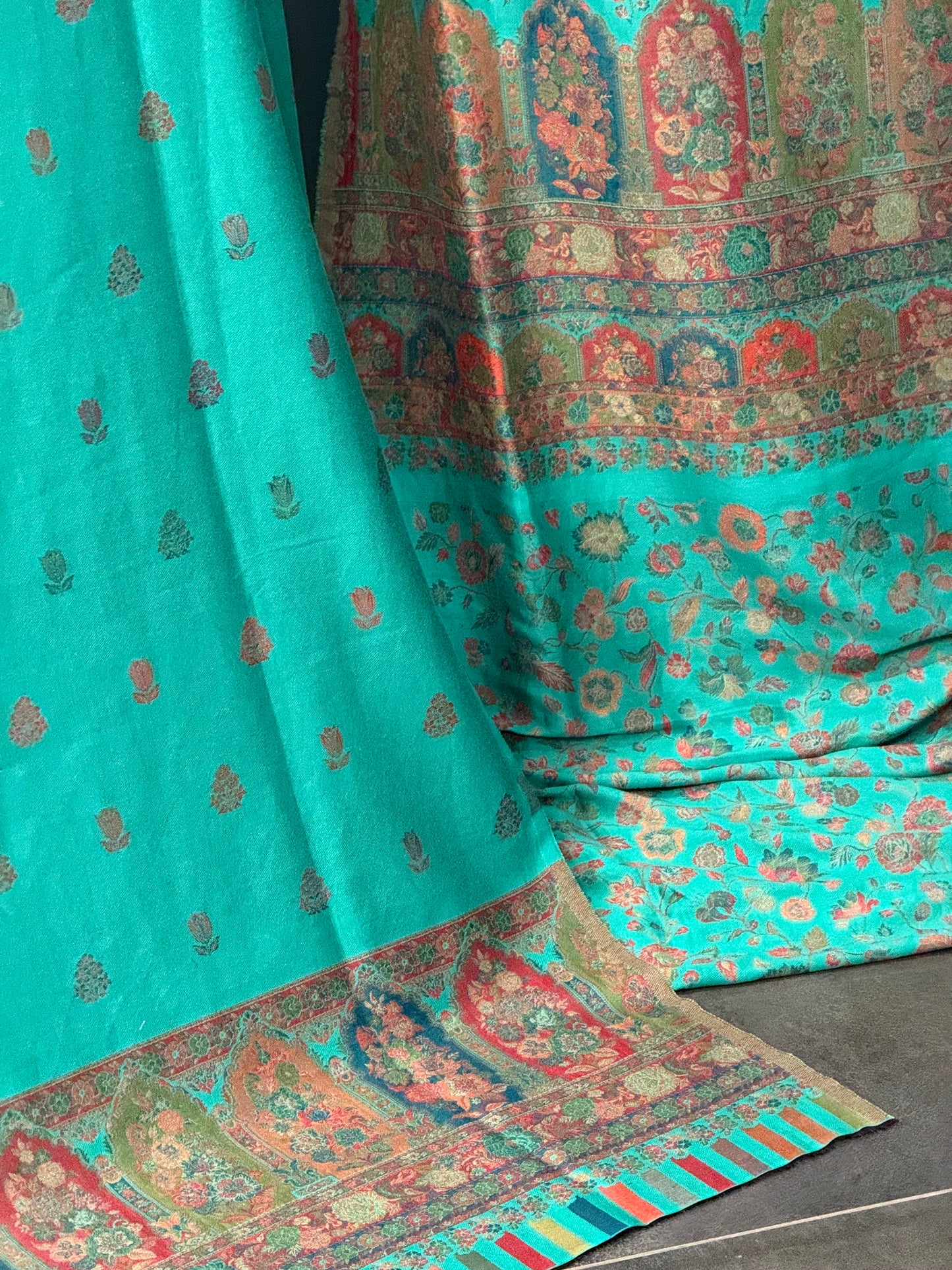 KANI PASHMINA SUIT