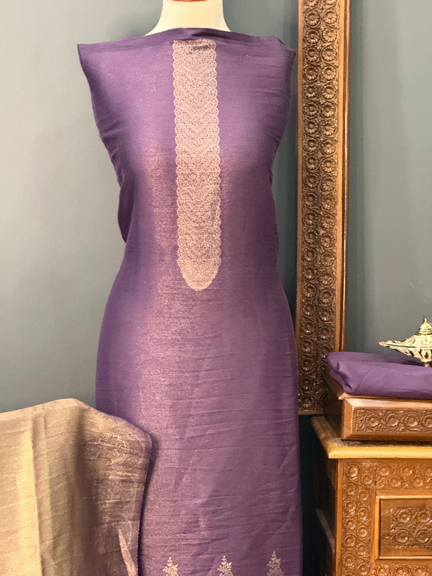 KANI PASHMINA SUIT