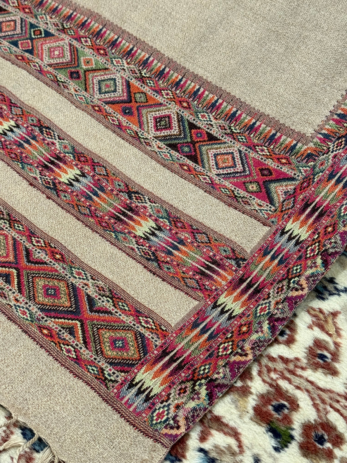 Kani pashmina stole