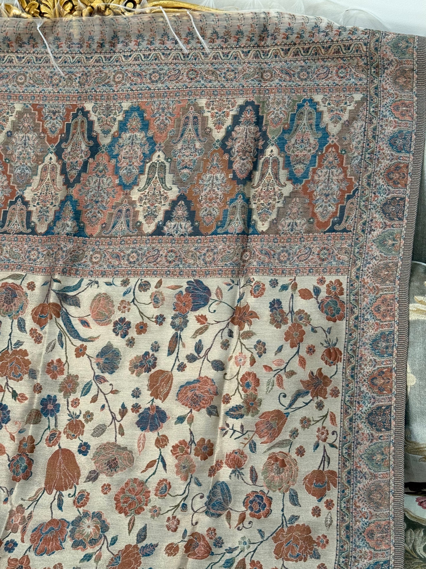 NOOR-E-KANI