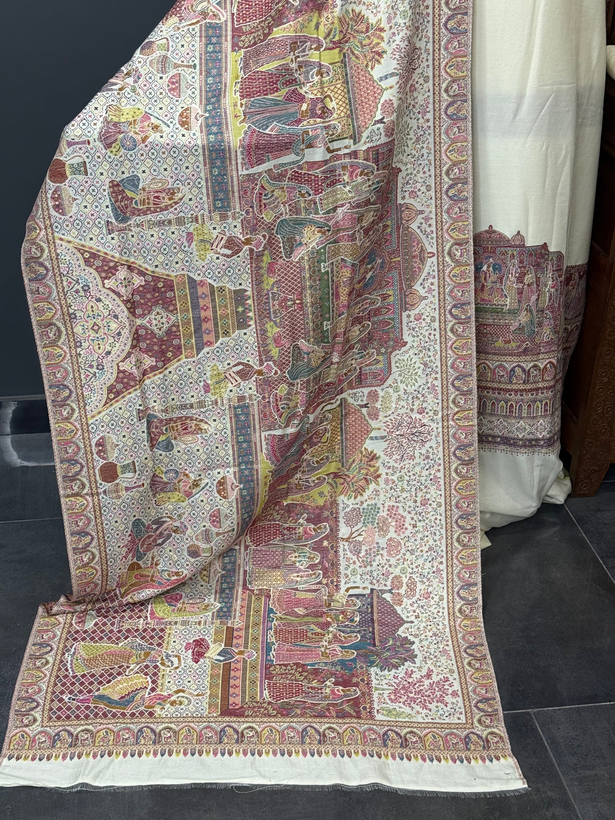 KANI PASHMINA SUIT