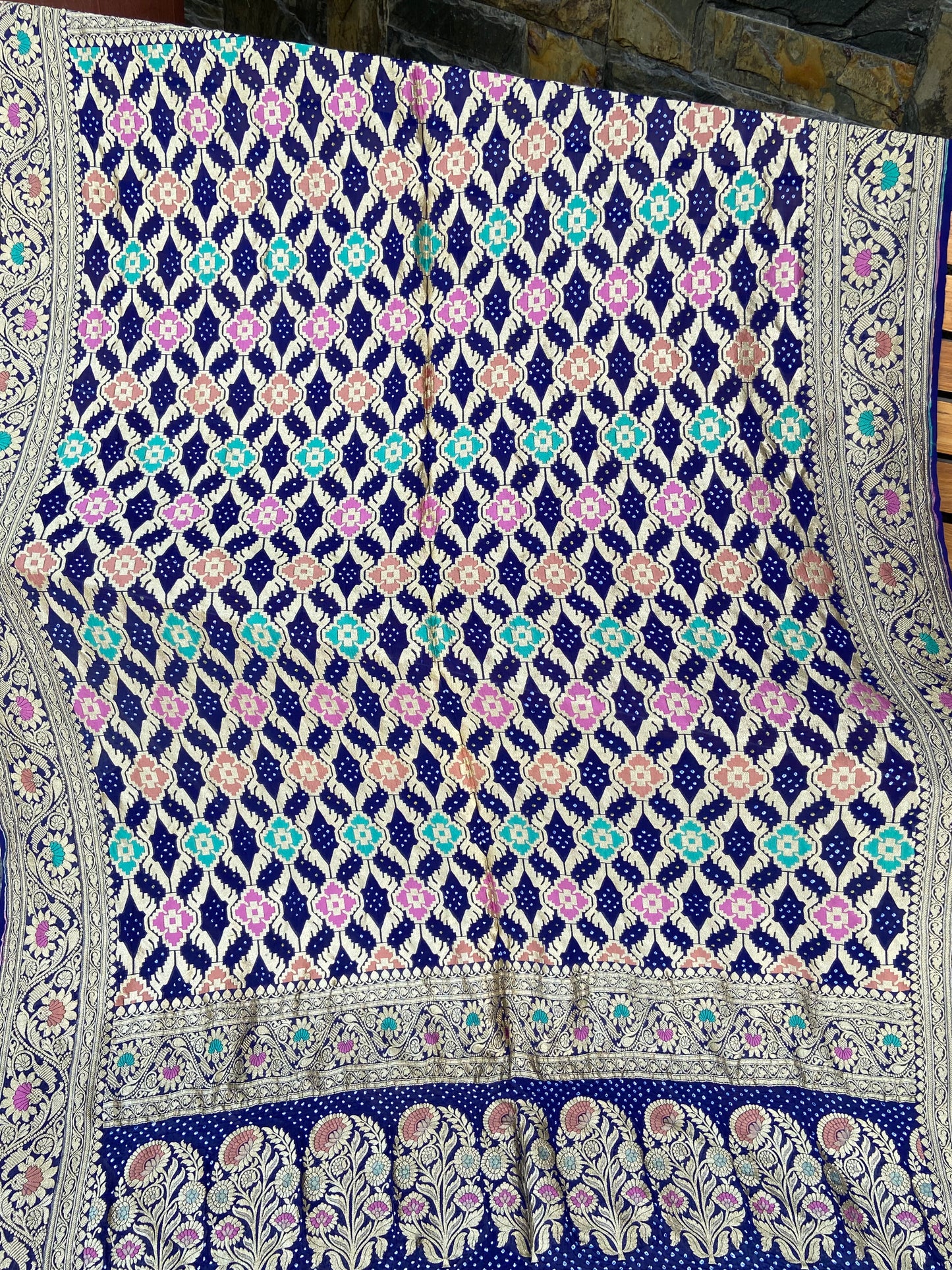 Pure Georgette neem Zari with mena kari