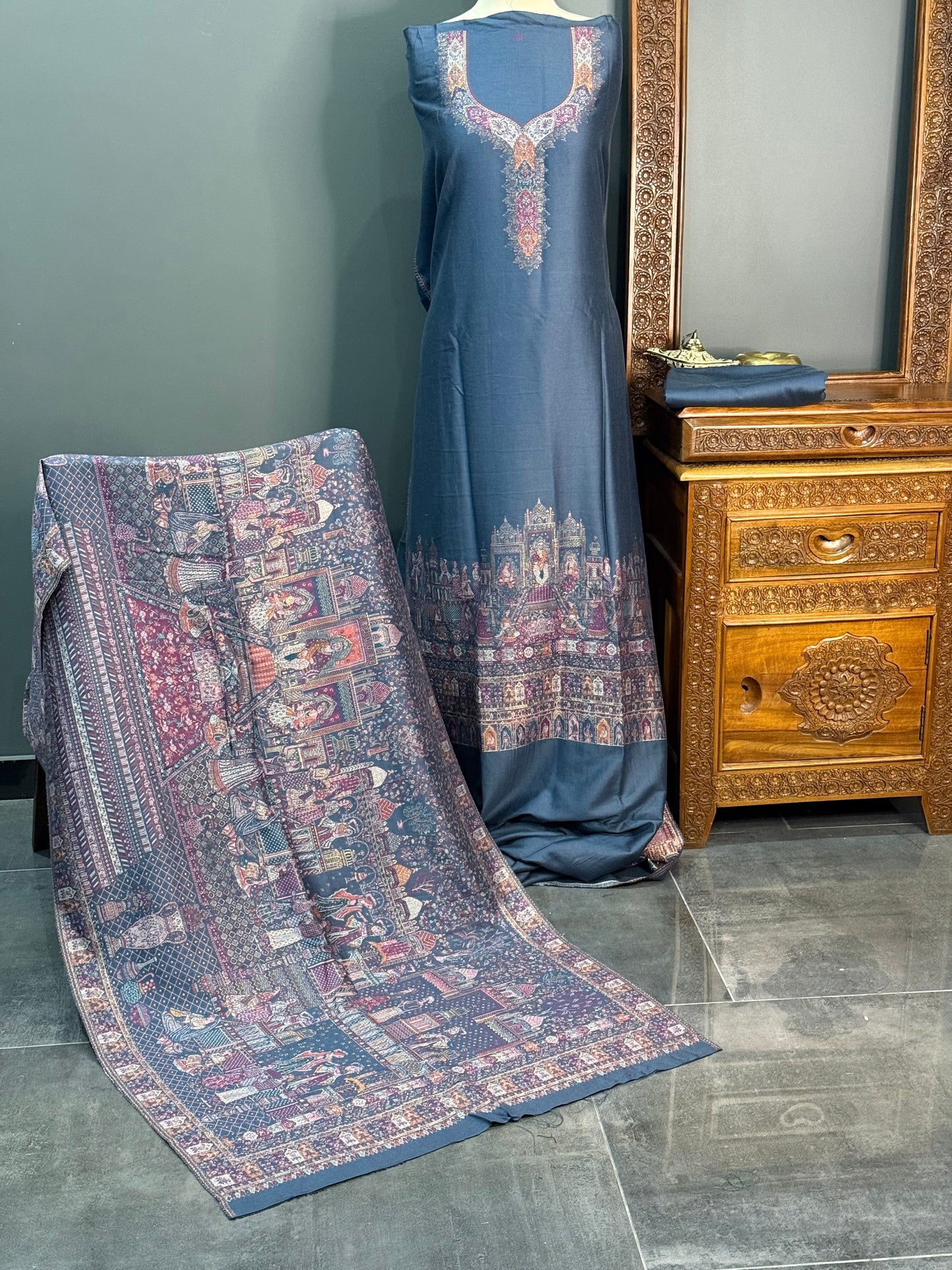 KANI PASHMINA SUIT