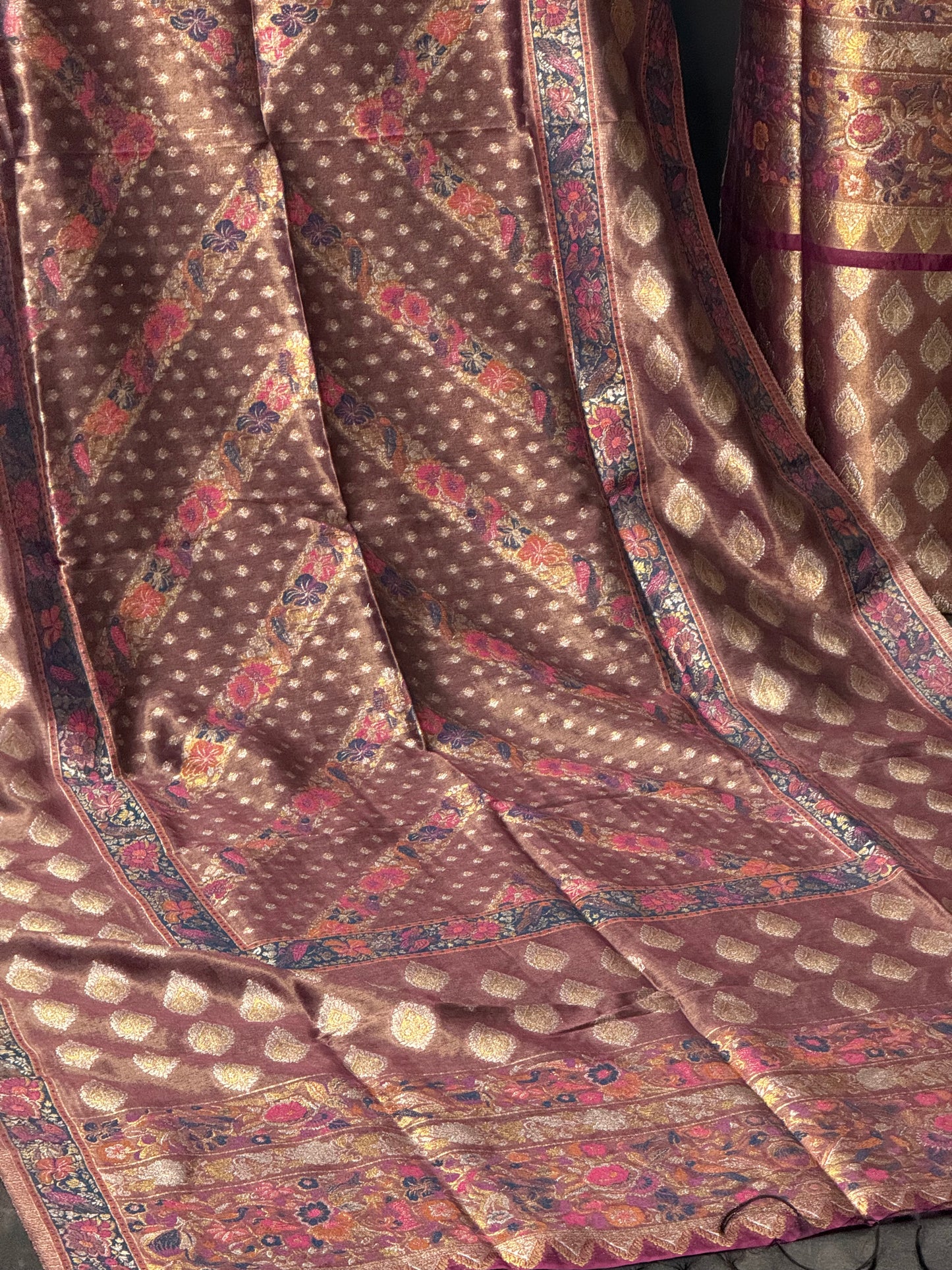 REGAL LOOM