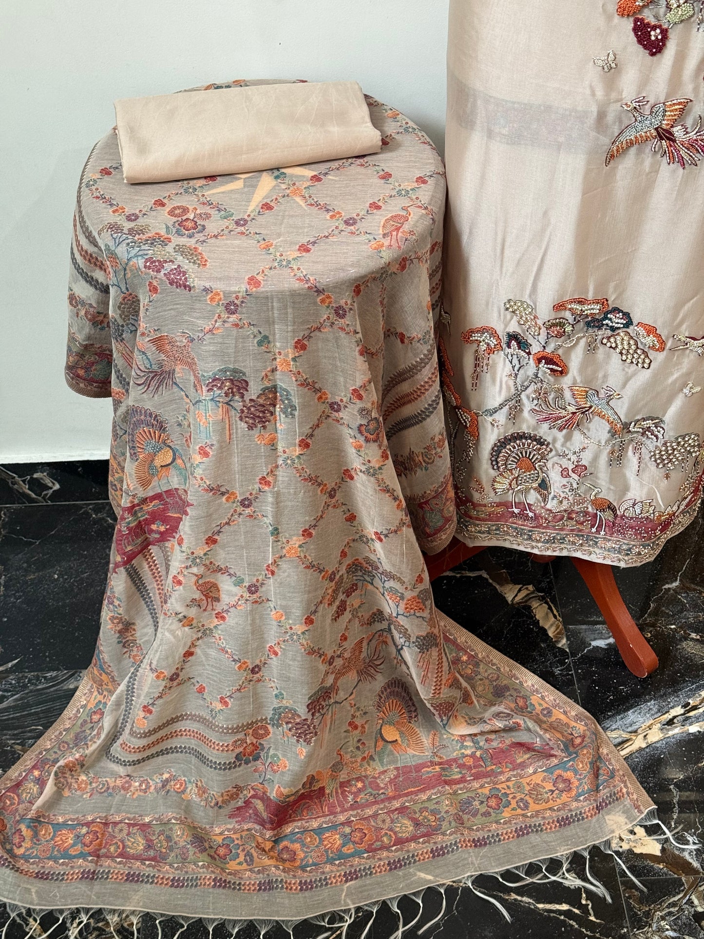 REGAL LOOM