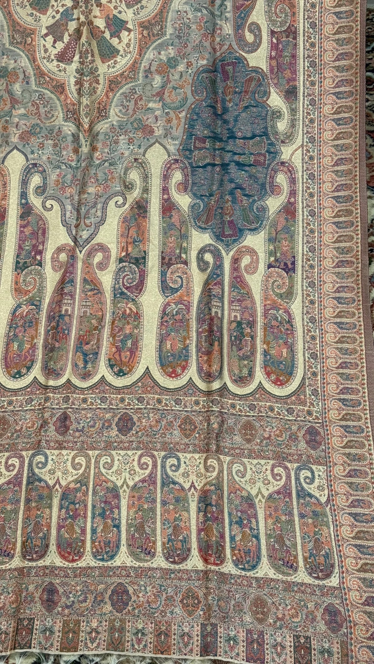NOOR-E-KANI