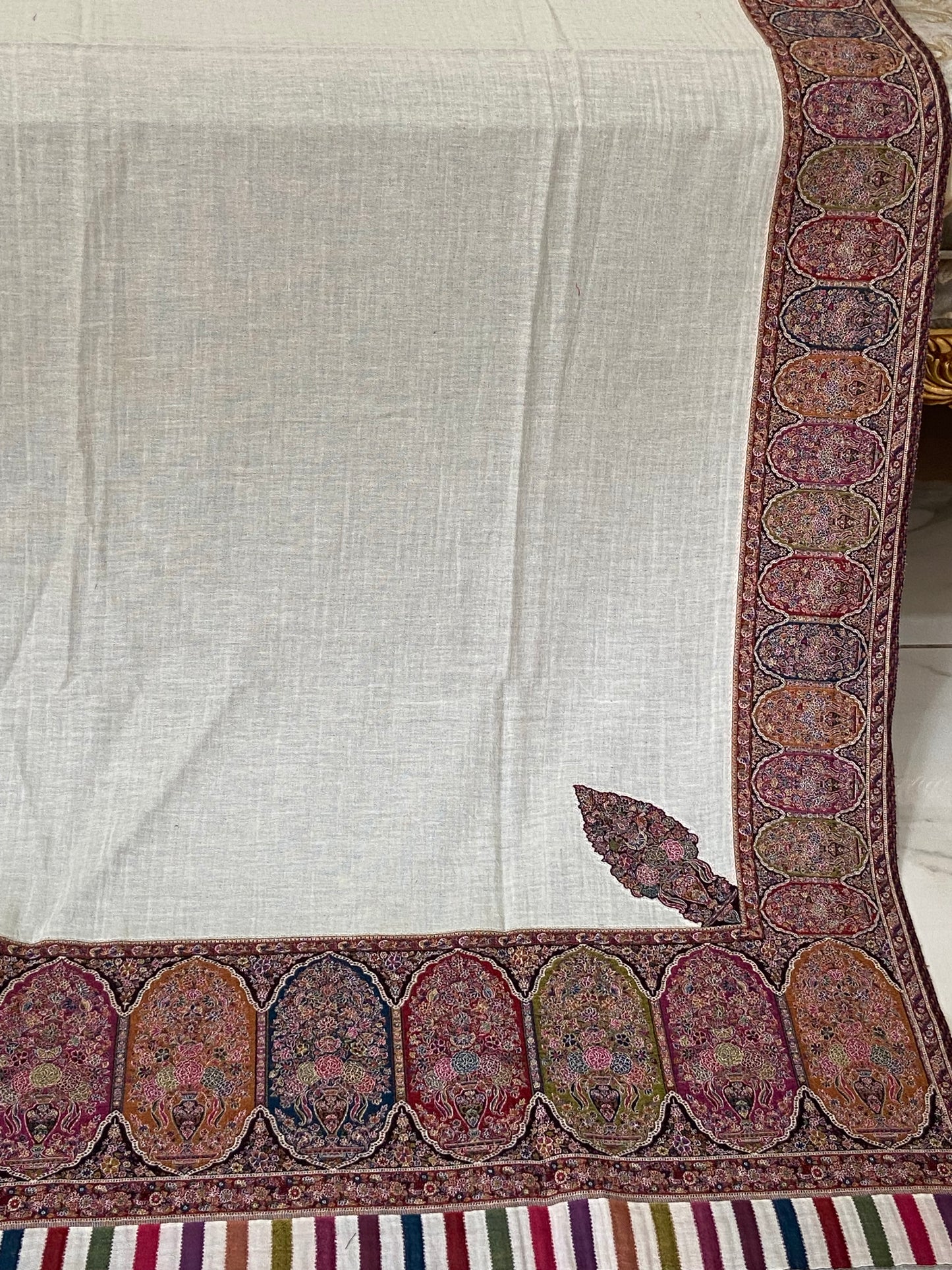KANI PASHMINA PREMIUM