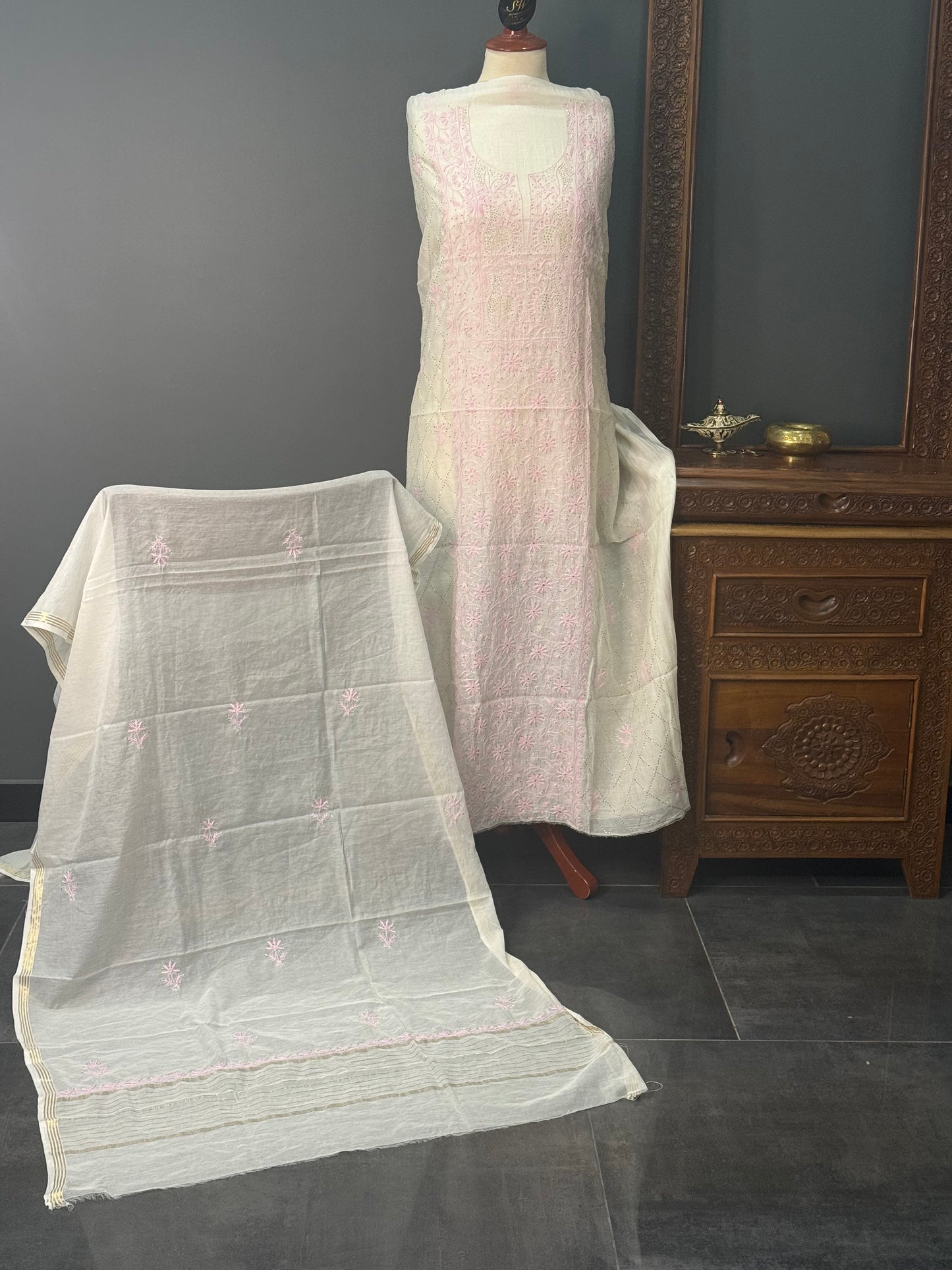 Mul chanderi kurta set mukesh