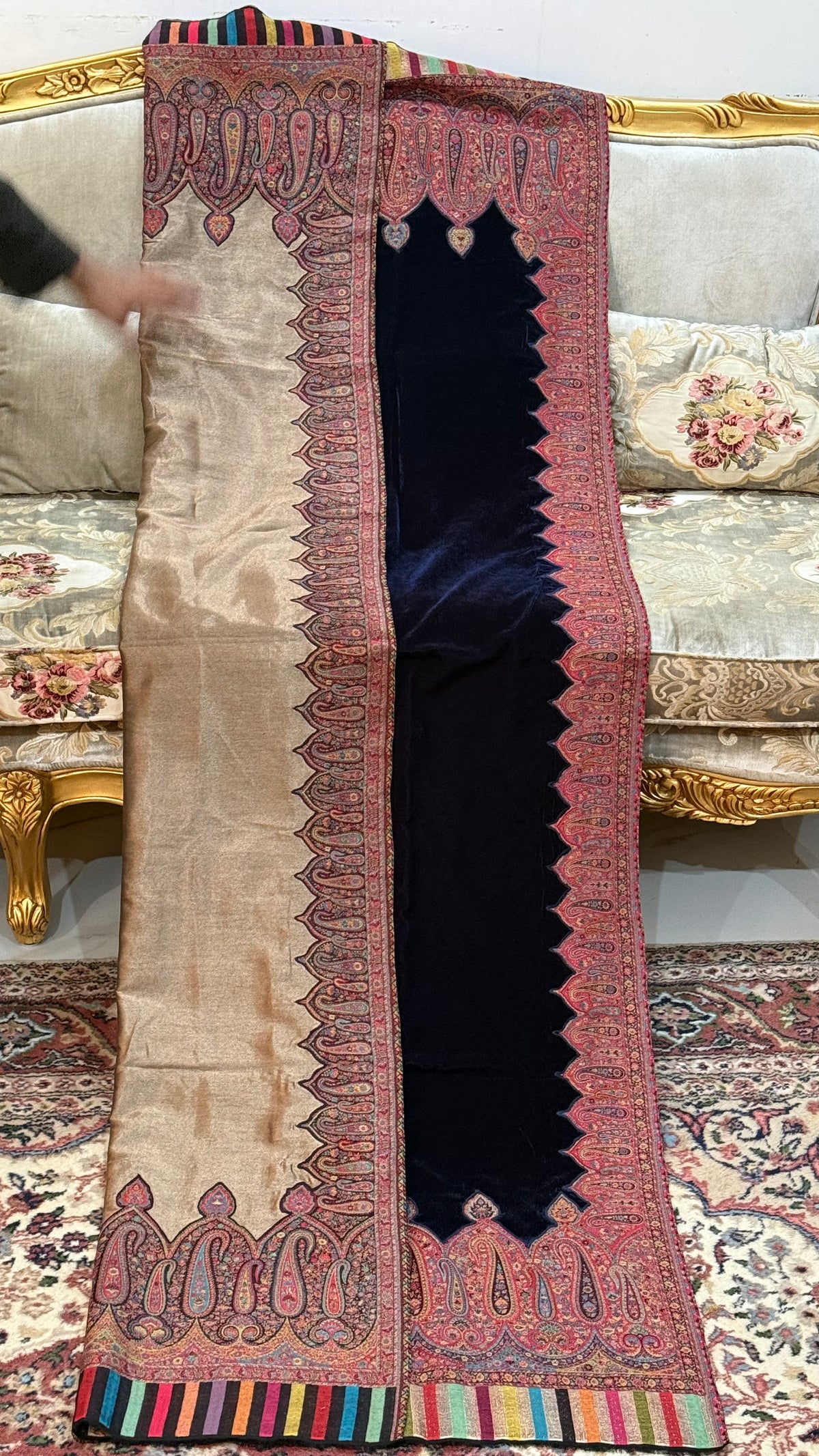 KANI velvet reversible shawl