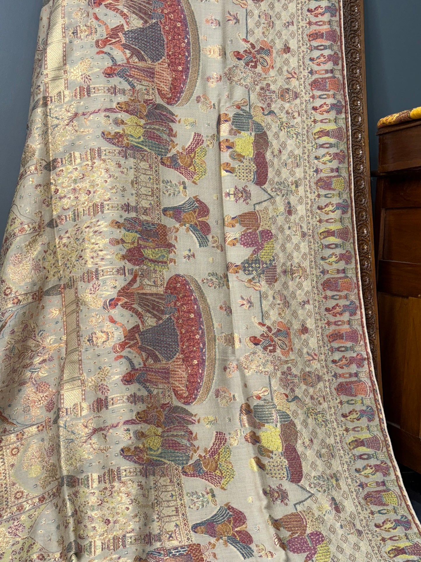 DARBAR SHAWL