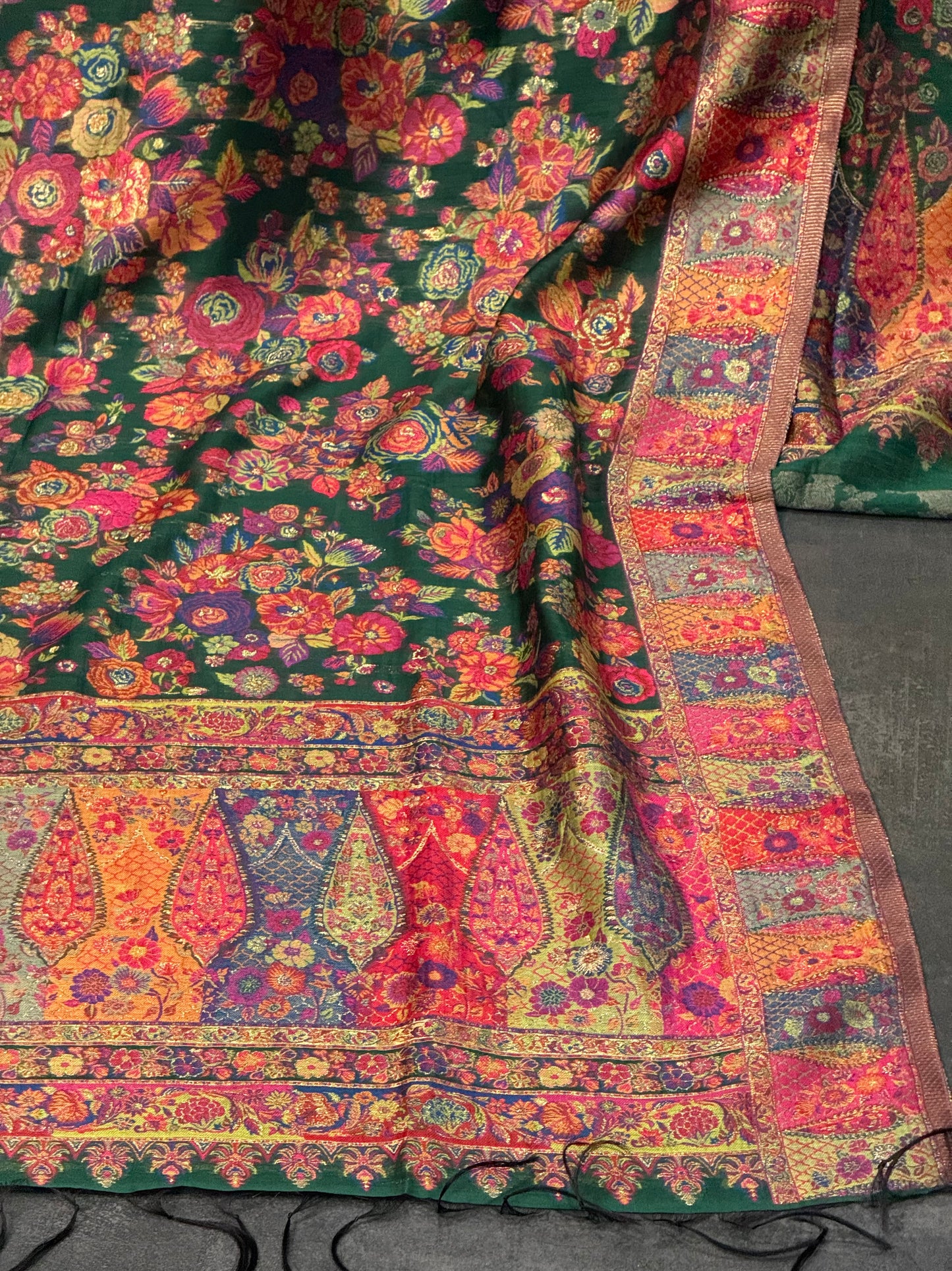 REGAL  LOOM