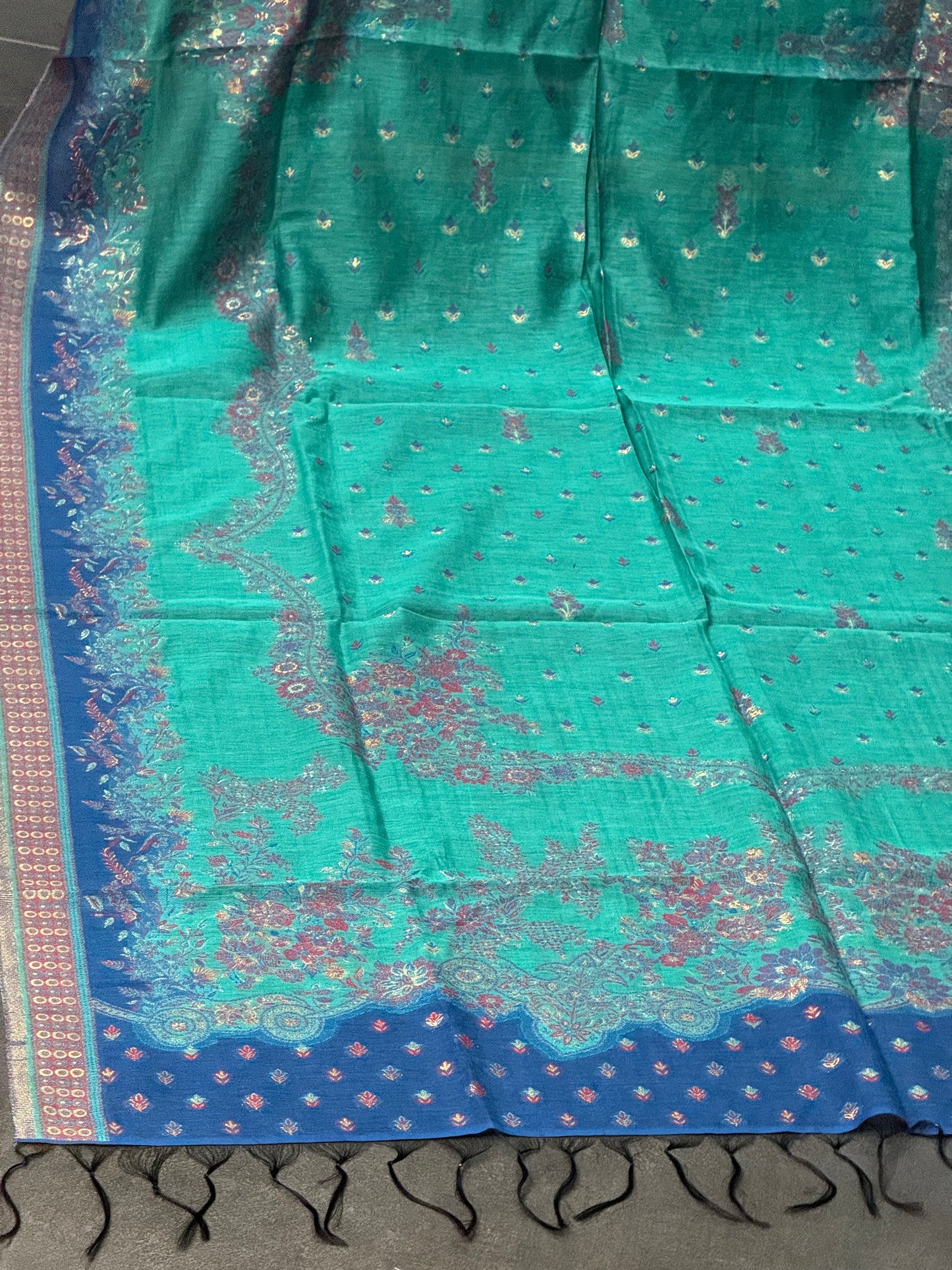 REGAL LOOM SHAHI RESHAM