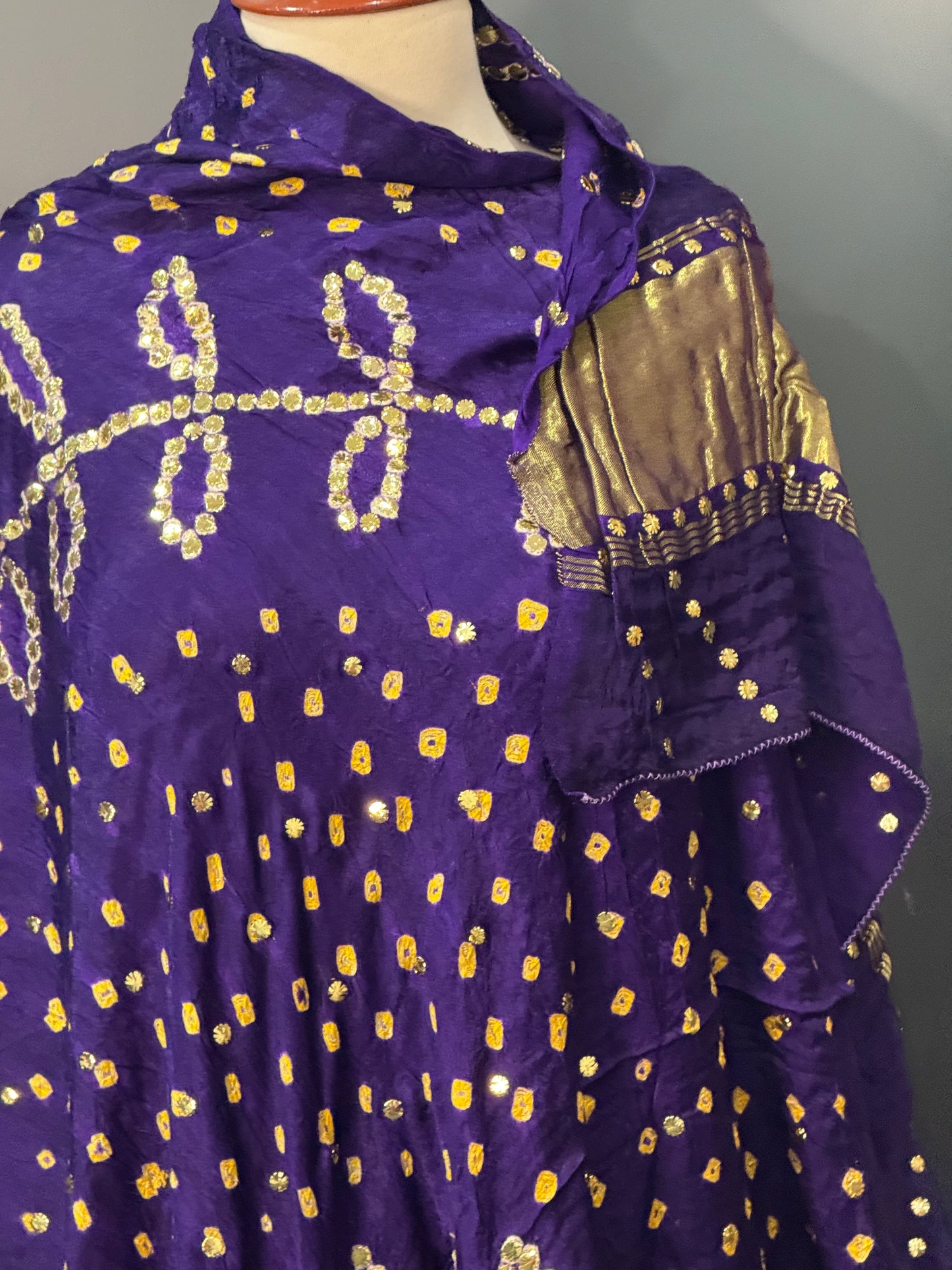 Bandani mukesh duppata