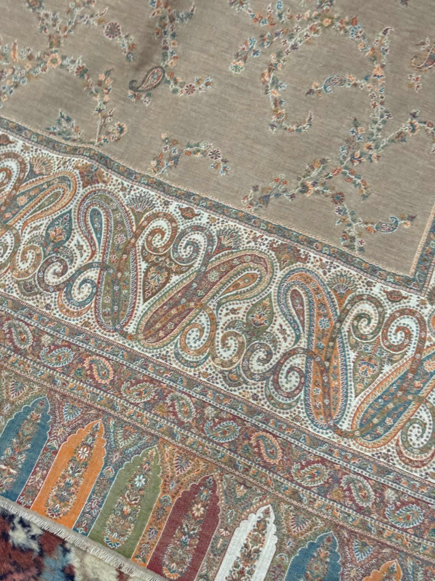 KANI PASHMINA PREMIUM