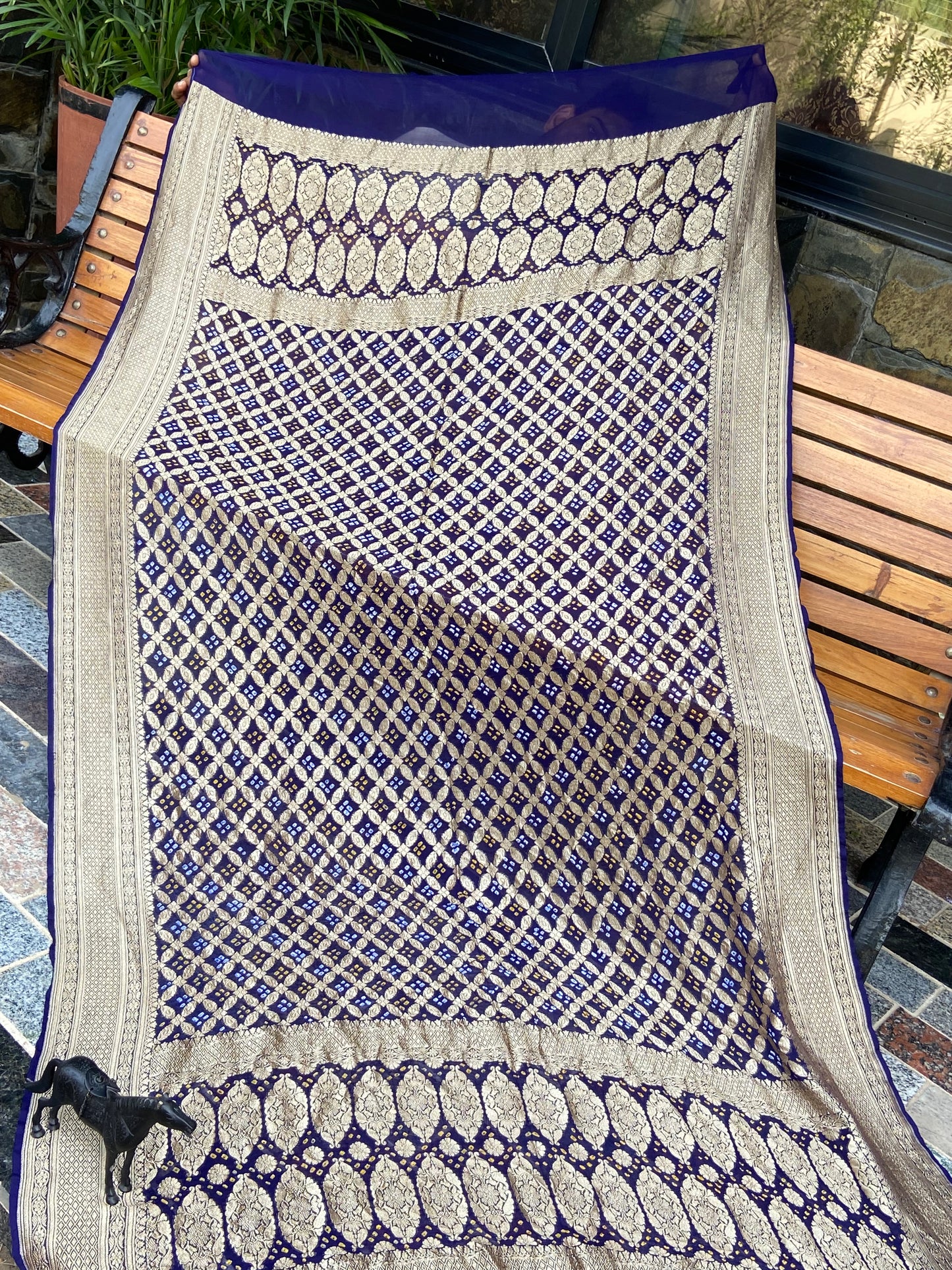 Pure Georgette neem Zari with mena kari duppata