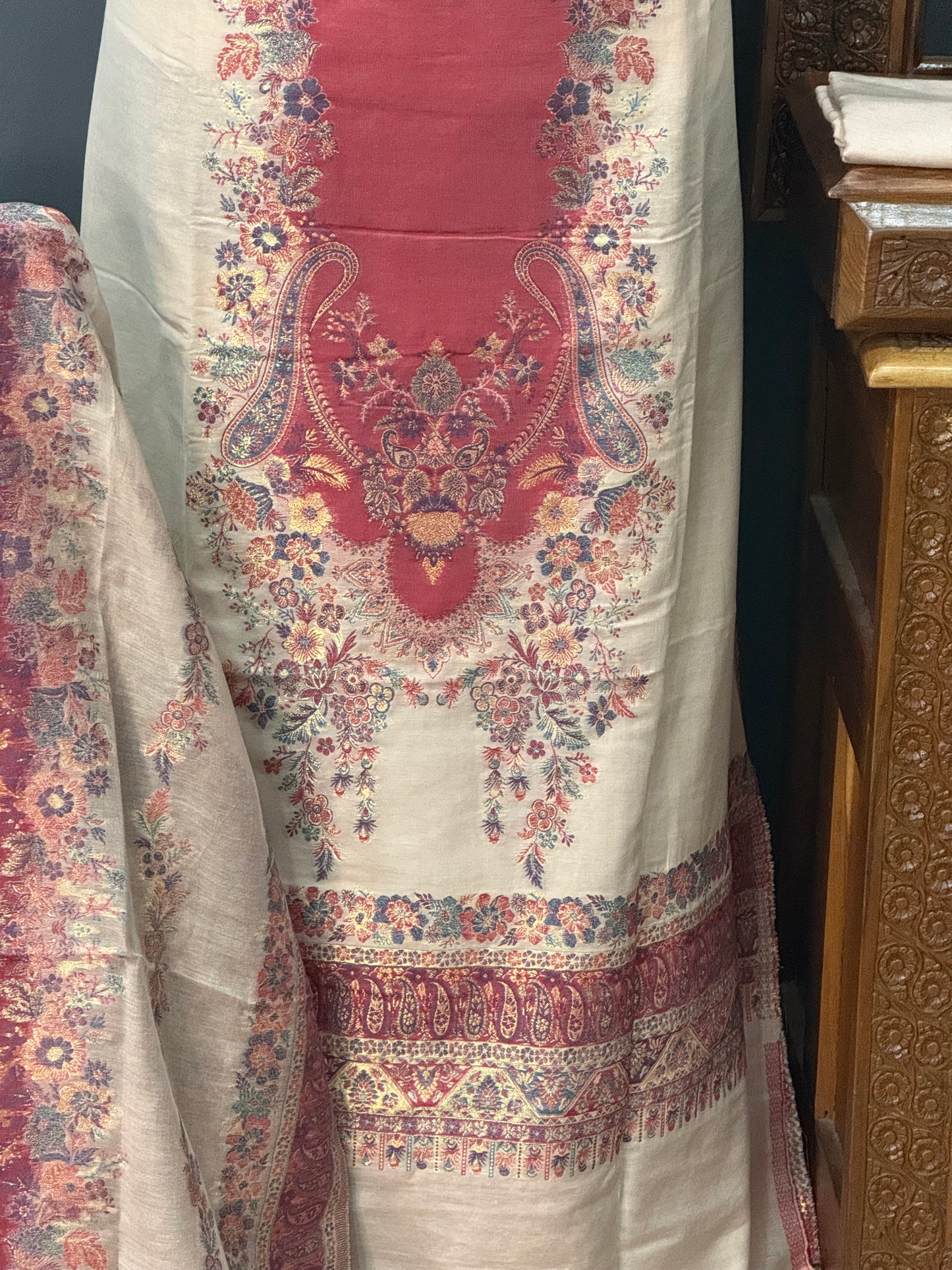REGAL LOOM SHAHI RESHAM