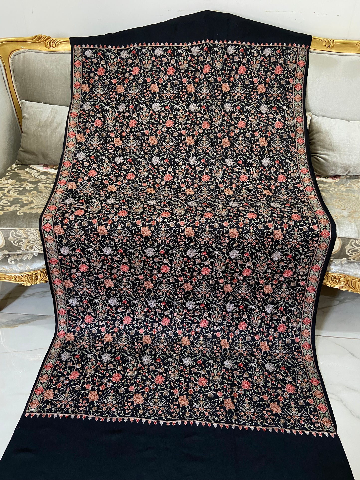 Toosh pashmina Mechine embroidered shawl