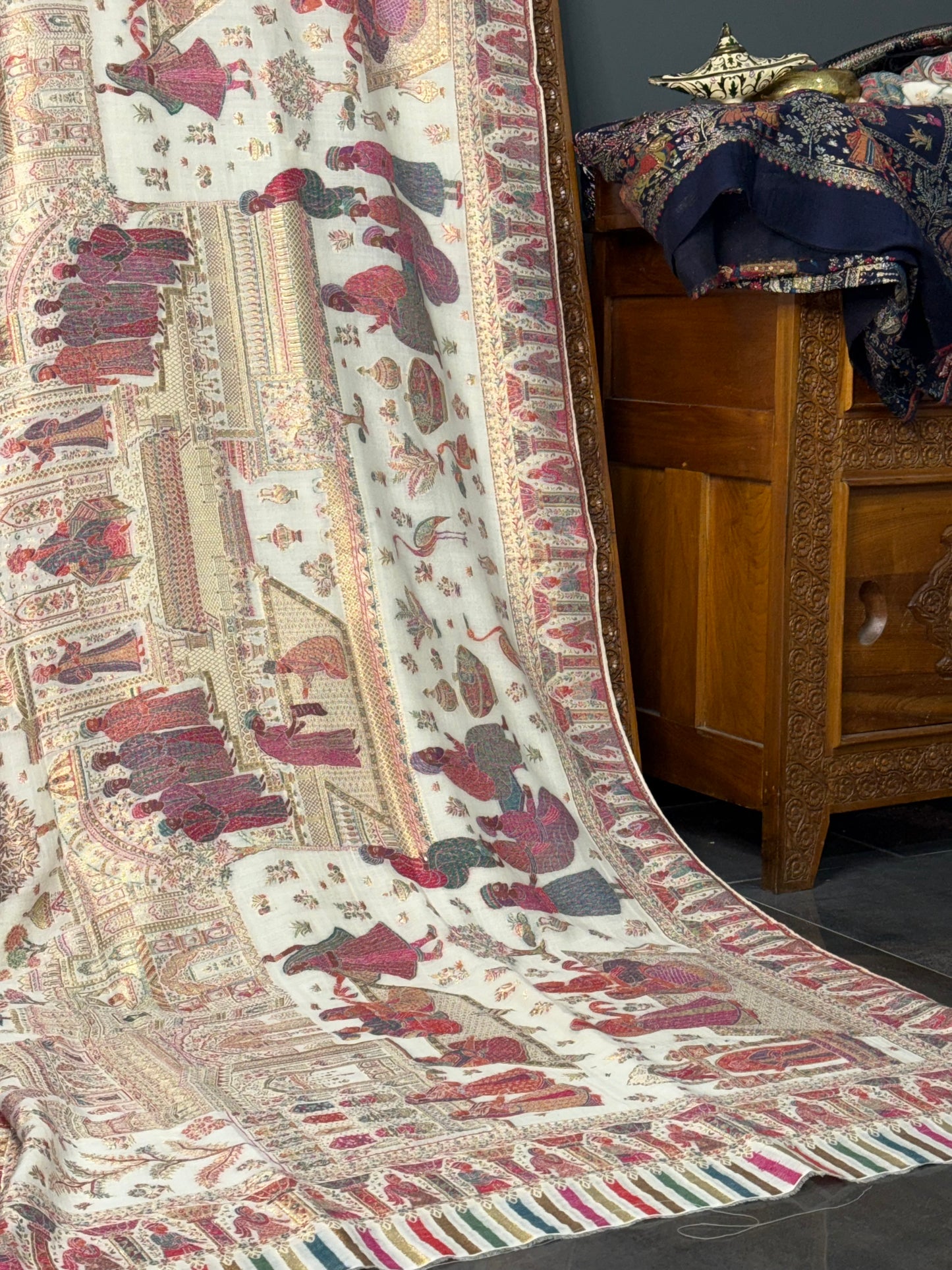 DARBAR SHAWL