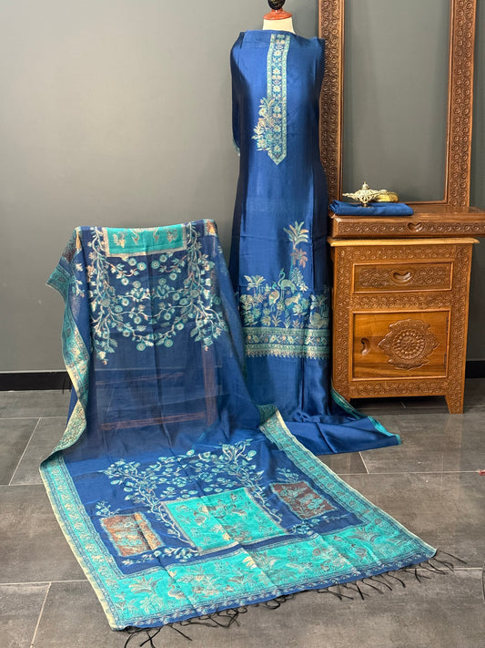 REGAL LOOM
