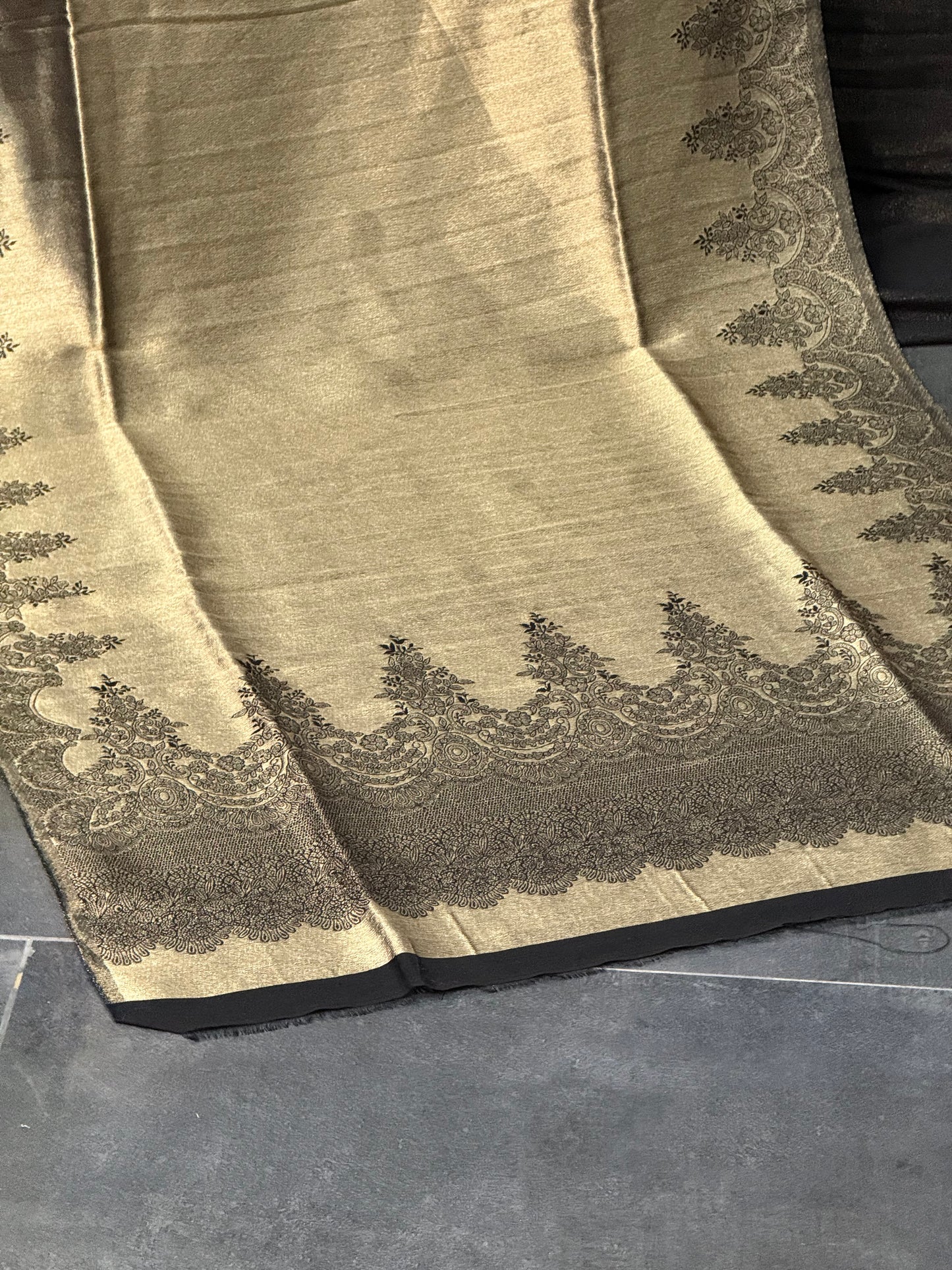 KANI PASHMINA SUIT