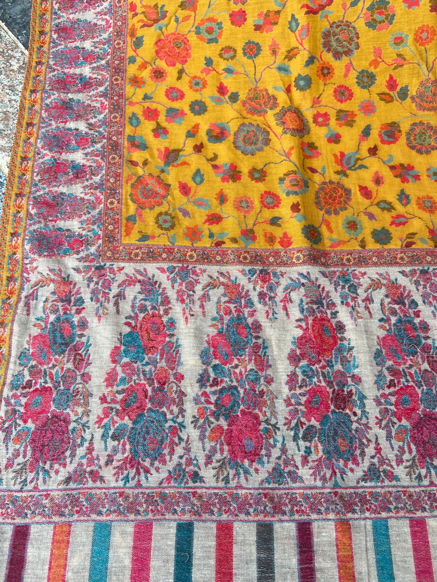KANI PASHMINA PREMIUM