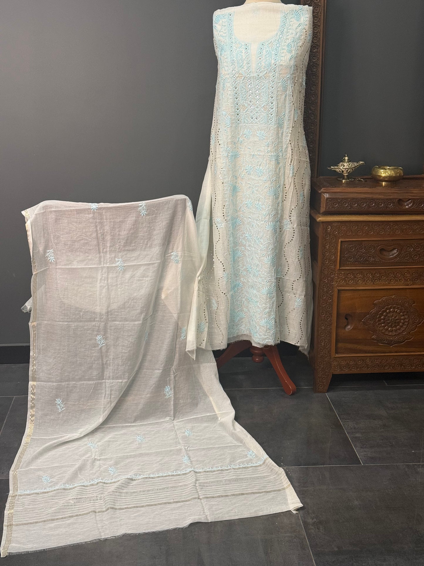 Mul chanderi kurta set mukesh ferozi