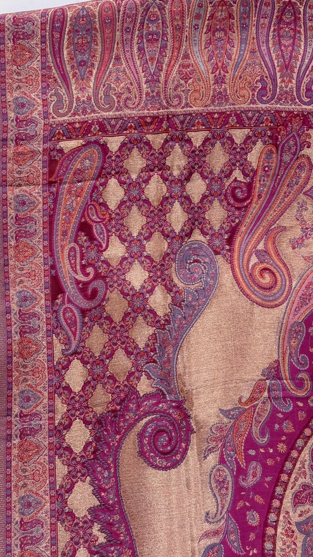 NOOR-E-KANI
