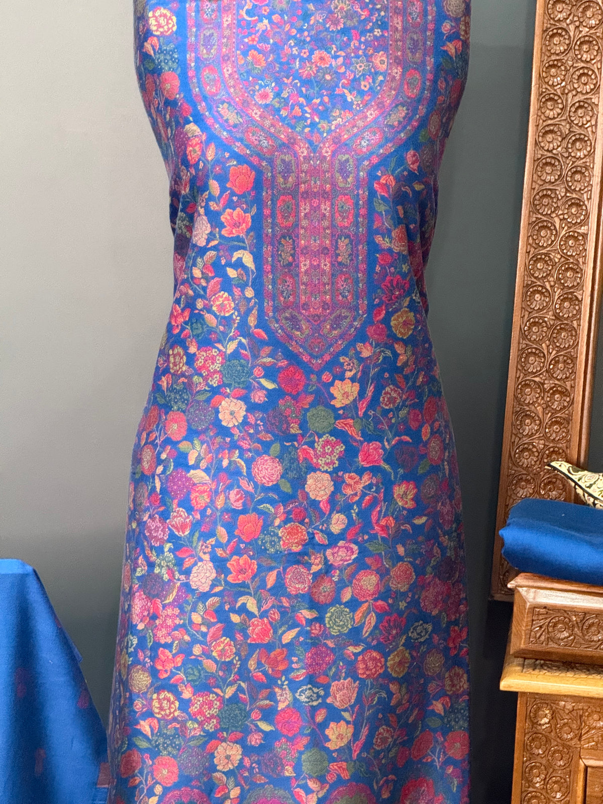 KANI PASHMINA SUIT