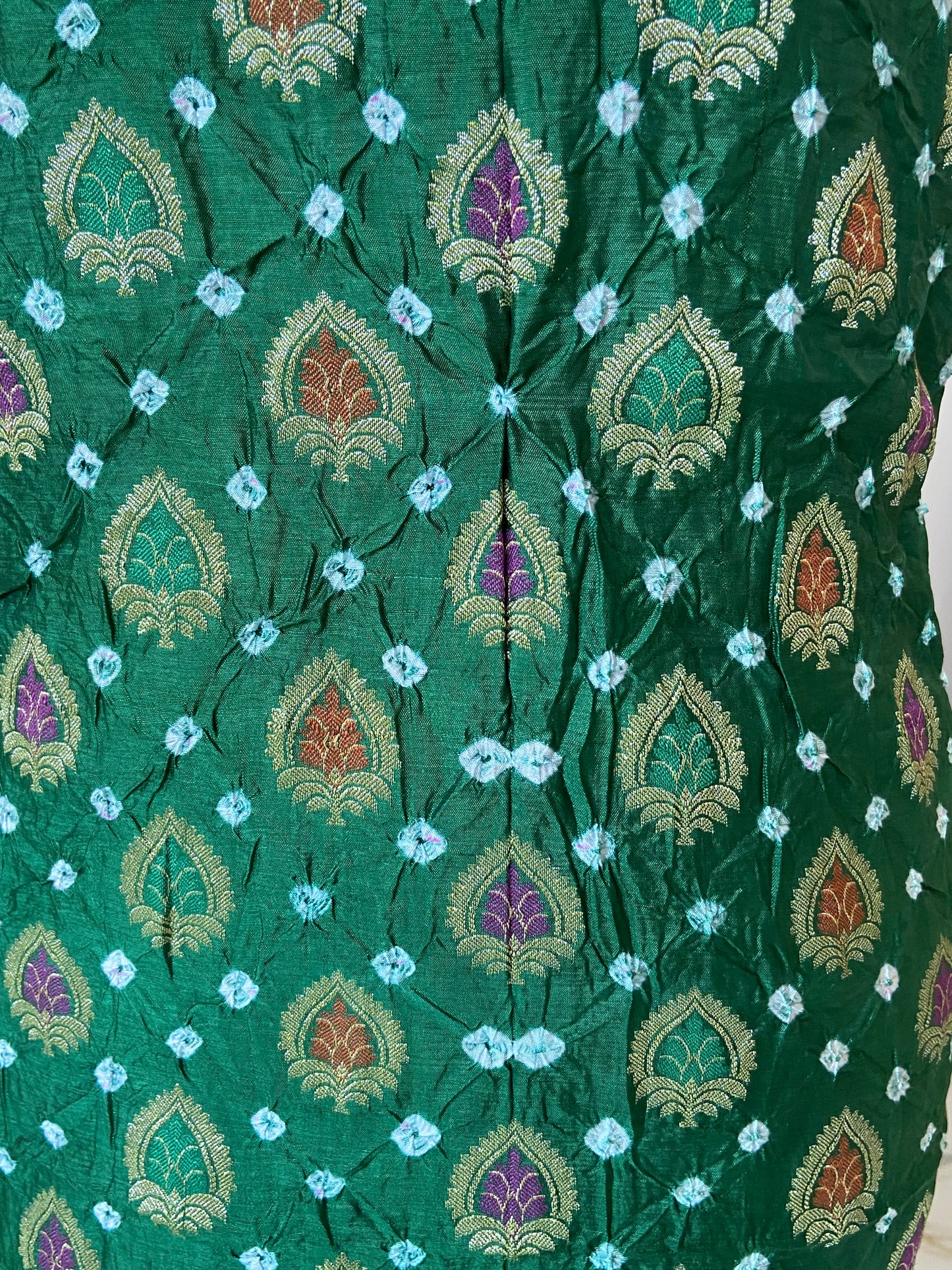 Meena Kari suits