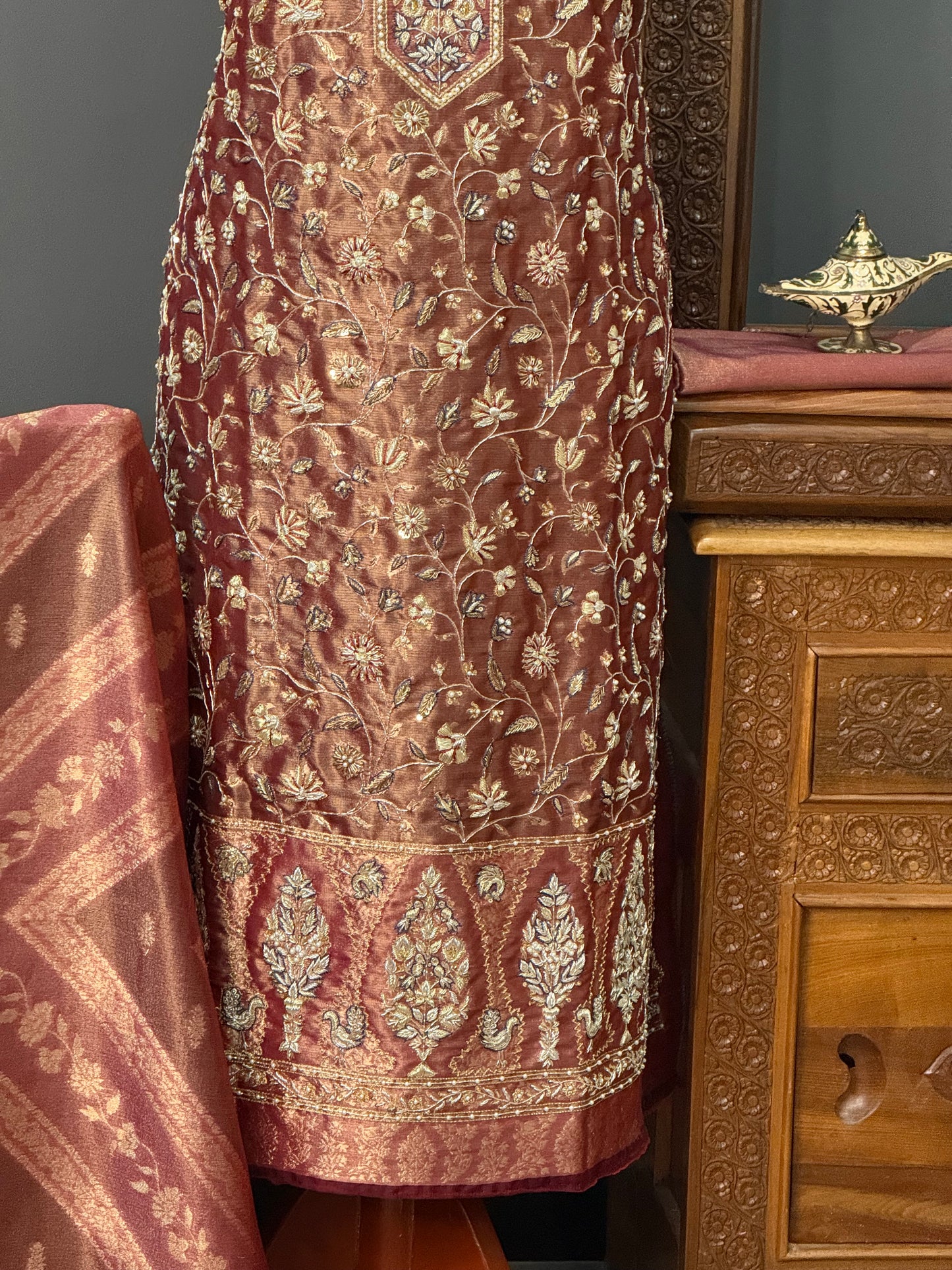 REGAL LOOM