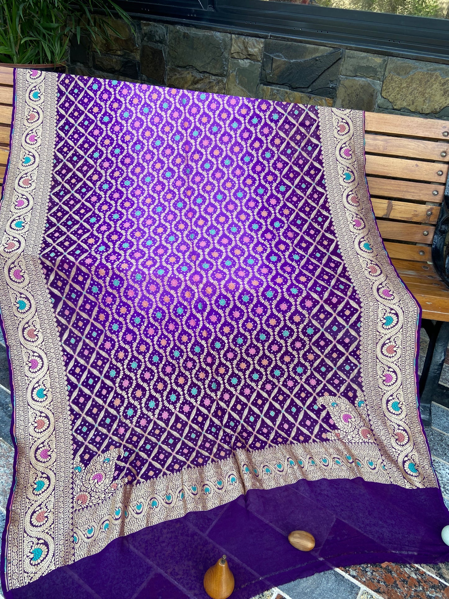 Pure Georgette neem Zari with mena kari