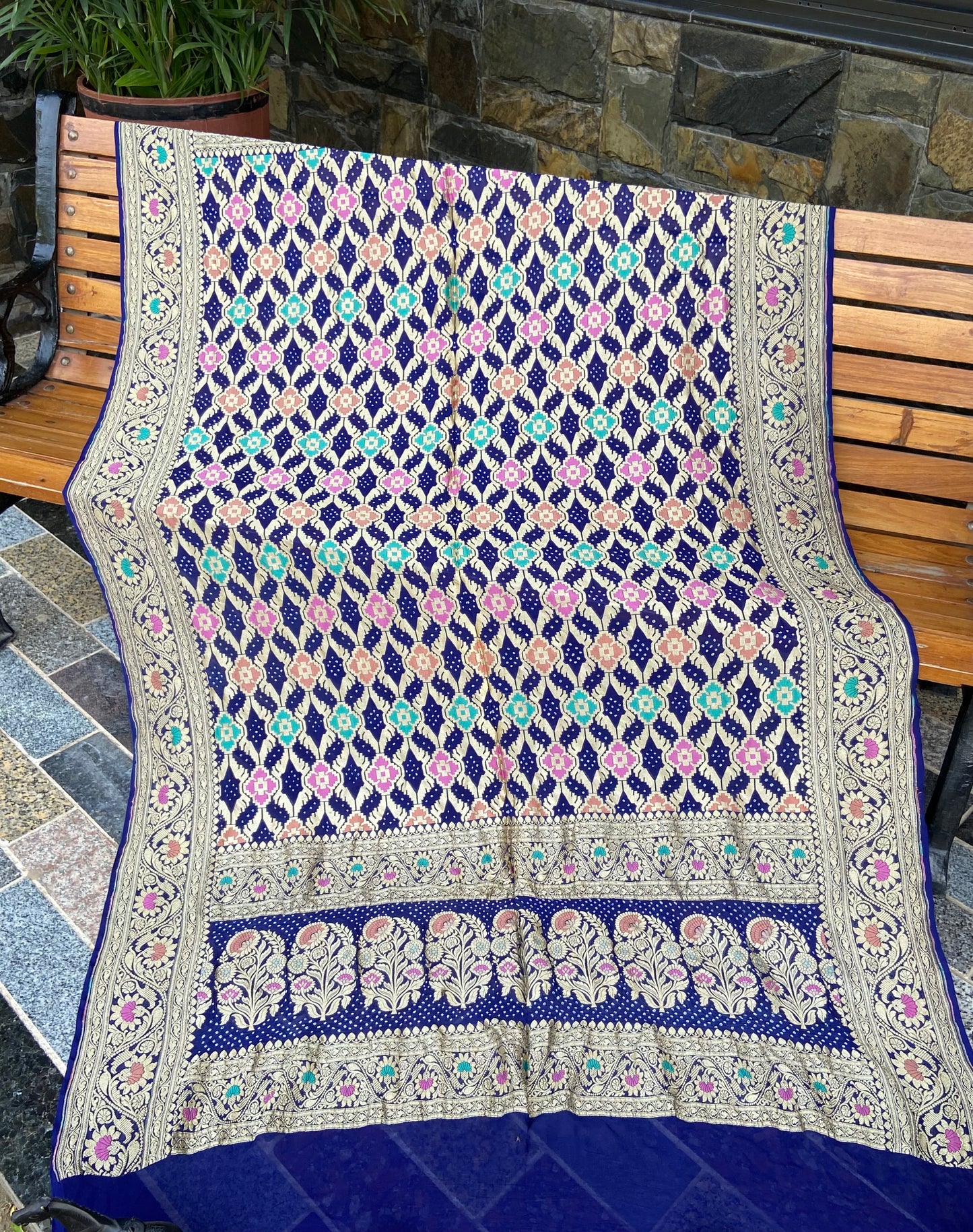 Pure Georgette neem Zari with mena kari