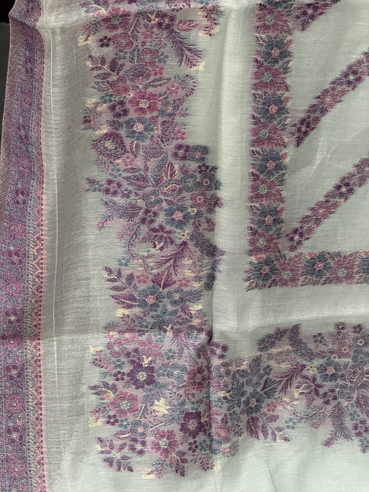 REGAL LOOM