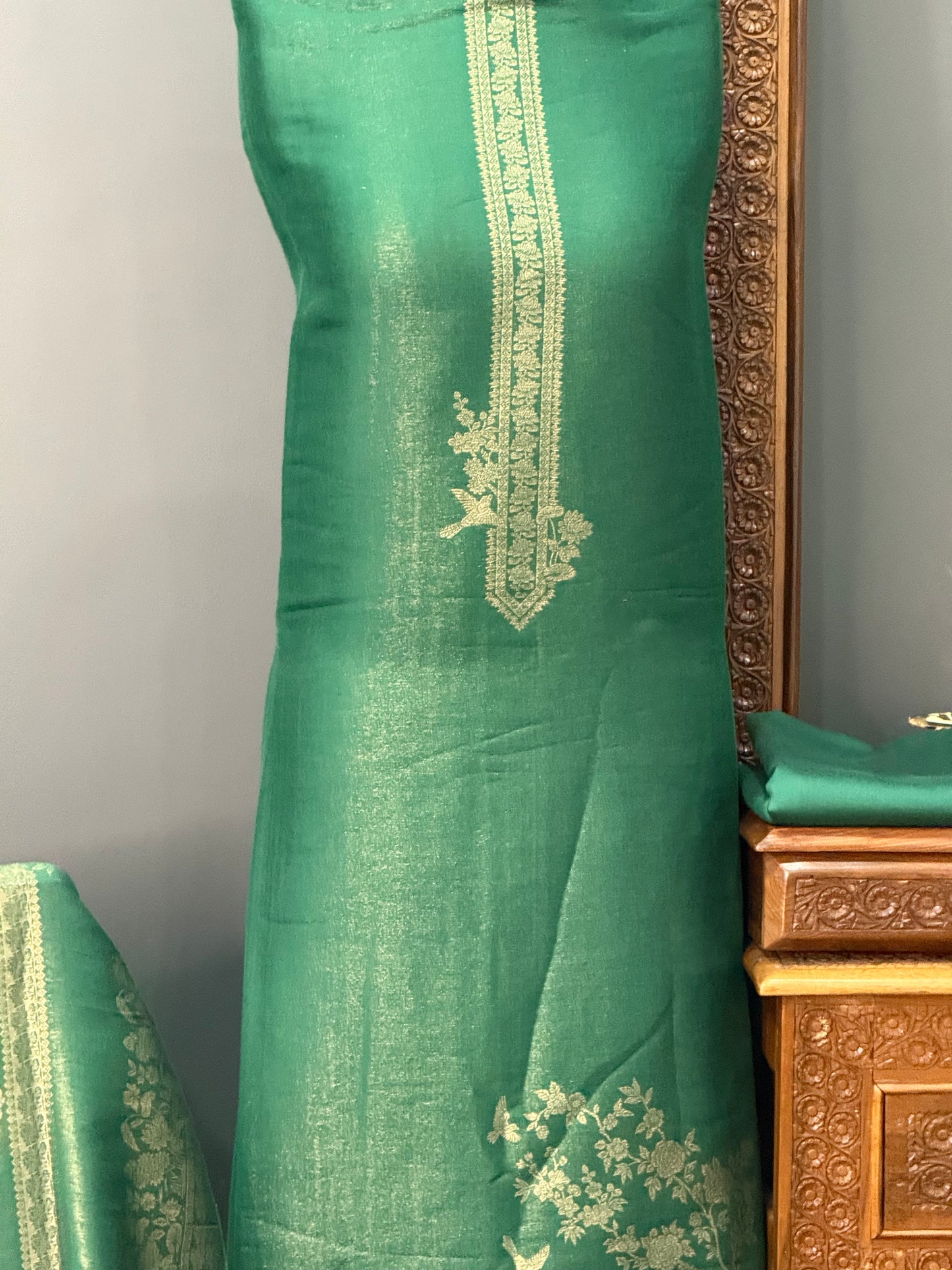 KANI PASHMINA SUIT