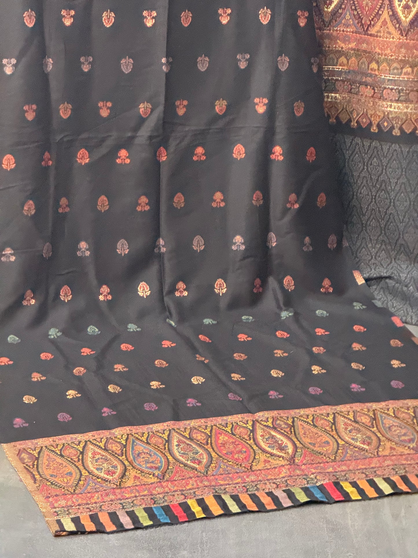 KANI PASHMINA SUIT