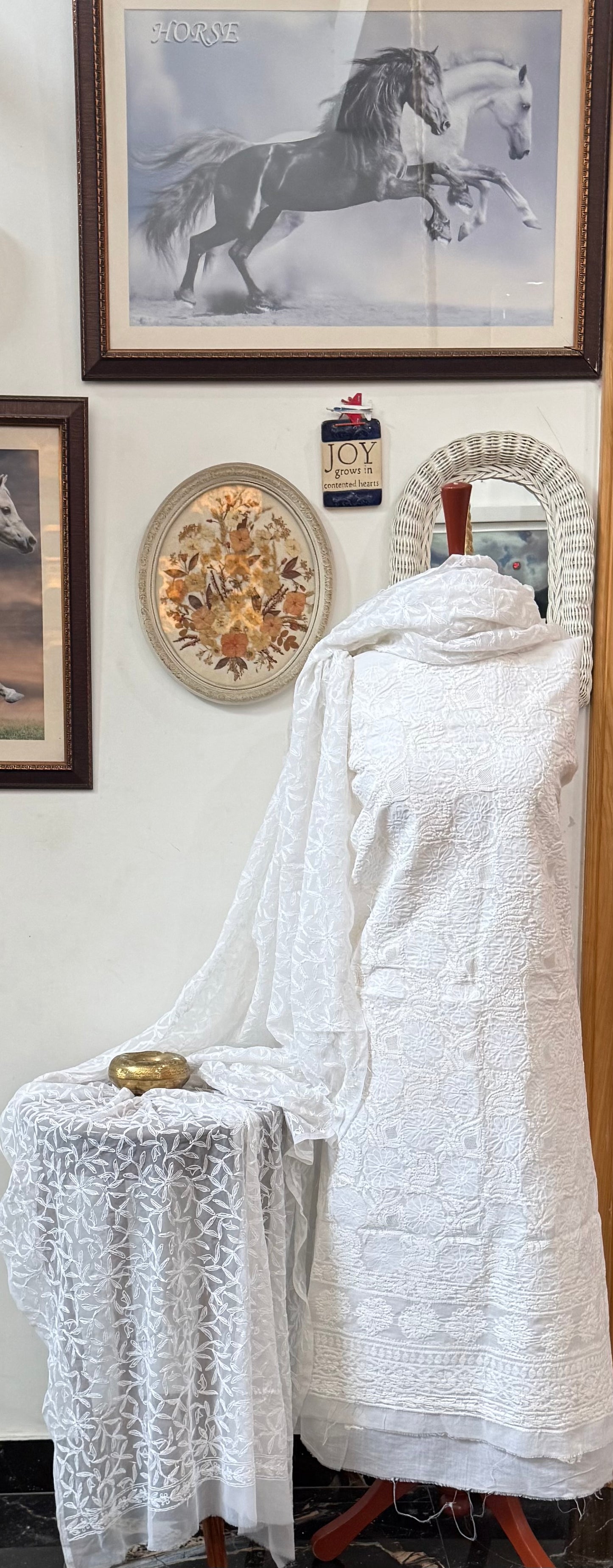 Soft cotton lawn  kurta with chiffon duppata hand work